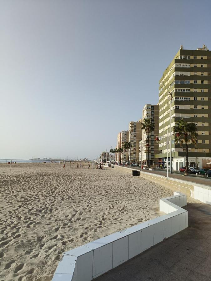 Piso Calidad Precio Junto A La Playa De La Victoria Lägenhet Cádiz Exteriör bild