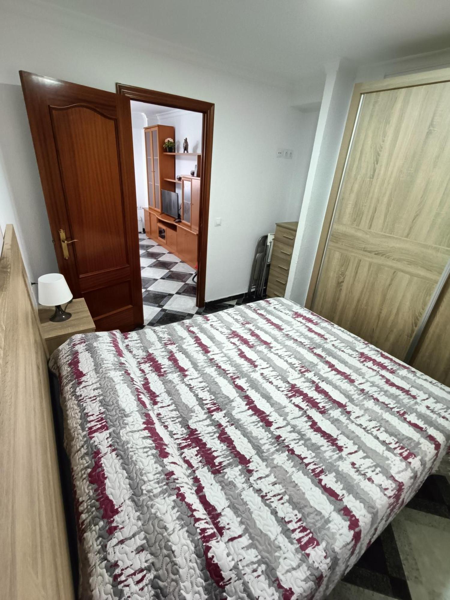 Piso Calidad Precio Junto A La Playa De La Victoria Lägenhet Cádiz Exteriör bild